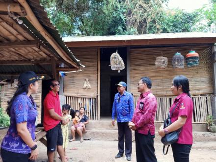 KUNJUNGAN KE RUMAH BAPAK KADEK SANDYASA